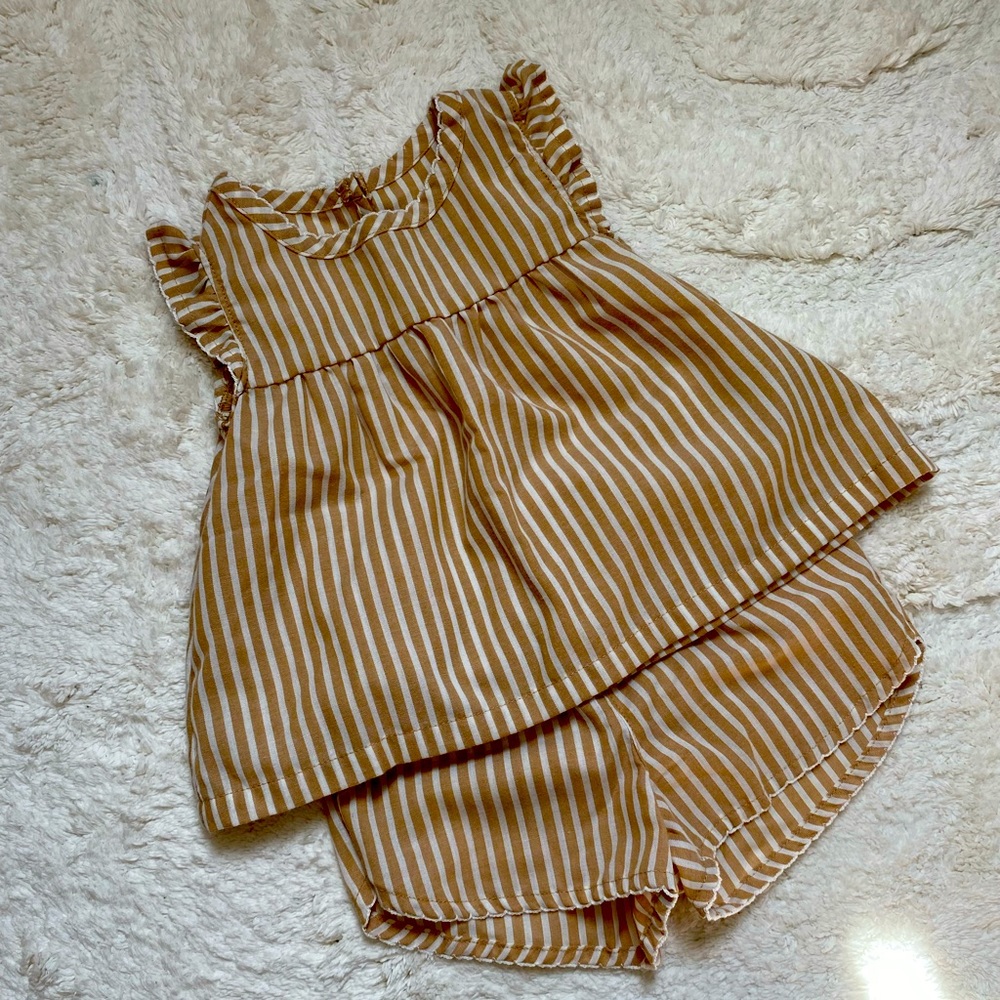 Baby Gap Top & Shorts
